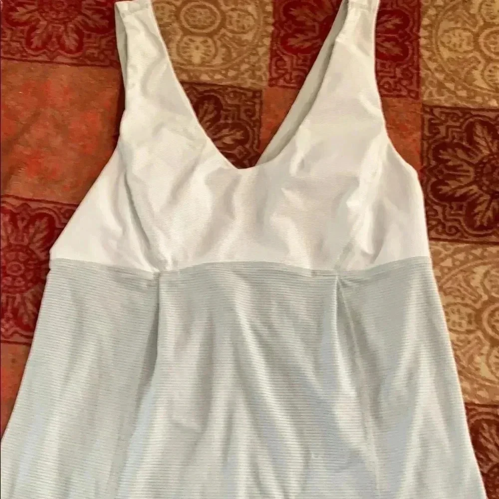 Lululemon hustle and bustle tank